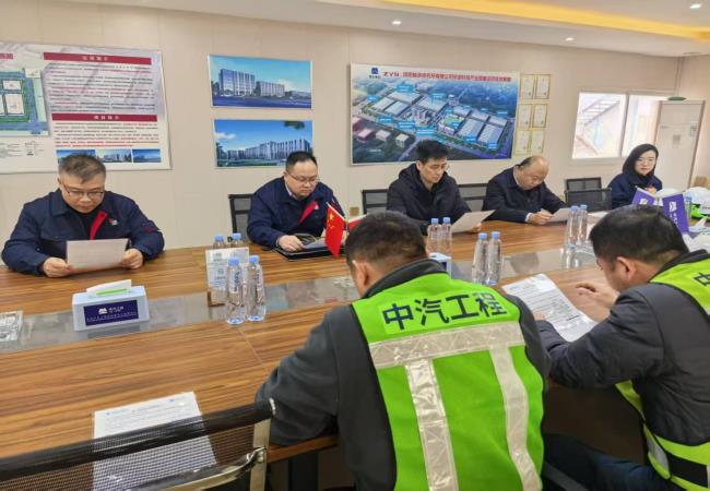 國機(jī)精工黨委書記、董事長、總經(jīng)理蔣蔚一行調(diào)研軸研所伊濱產(chǎn)業(yè)園